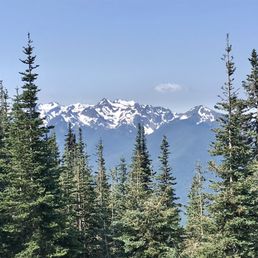 Gorgeous views from the trailhead Gorgeous views from the trailhead