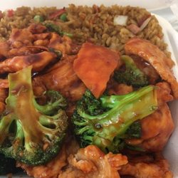 New China City - Broccoli with chicken n pork fried rice