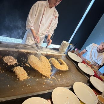 Benihana - Chandler - Sushi Bars Near Me - Chandler, Arizona