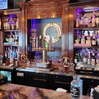 Krakens Cove - the bar area of the restaurant - Burgers Near Me - Oak Harbor, Washington