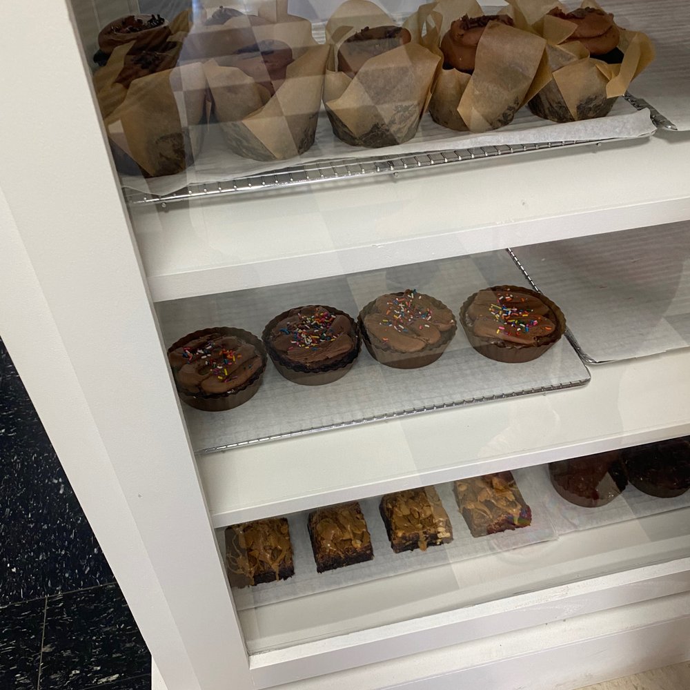 Allie’s Baking Boutique - bakery case - Bakeries Near Me - El Reno, Oklahoma Allie’s Baking Boutique - bakery case - Bakeries Near Me - El Reno, Oklahoma