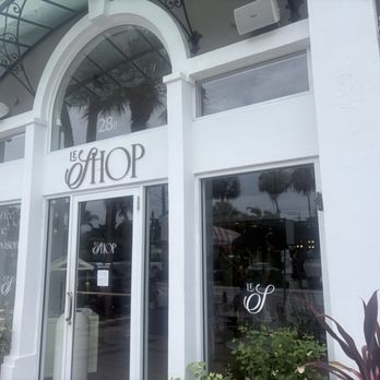 Le Shop - Outside - Coffee & Tea Near Me - Sarasota, Florida