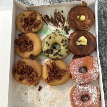 Daybreak Donuts - The selections ordered weren't really close to what I received in my opinion. - Donuts Near Me - Surf City, North Carolina