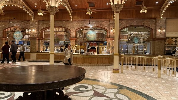 Garden Court by null