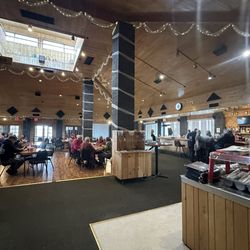 Grazin’ Angus - Bar, restaurant area