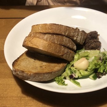 Červená cibule - Brasseries Near Me - Prague, Puerto Rico