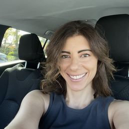 Fresh haircut, chocolate color roots, highlights popping! (And those are highlights that we've kept vibrant for months and months.) Fresh haircut, chocolate color roots, highlights popping! (And those are highlights that we've kept vibrant for months and months.)