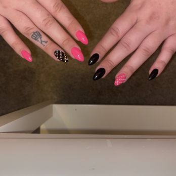 Majestic Nail Bar - Manicure, acrylic - Nail Salons Near Me - Plano, Texas