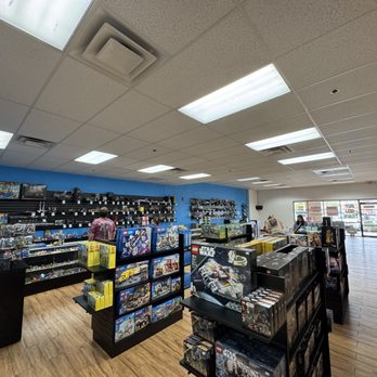 Bricks & Minifigs - Toy Stores Near Me - Peoria, Arizona