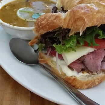 Five Loaves Cafe - Roast beef sammich and chicken chili - Sandwiches Near Me - Summerville, South Carolina