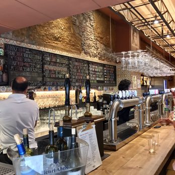 Beer'linale - Taps and tapas too - Beer Bar Near Me - Barcelona, B