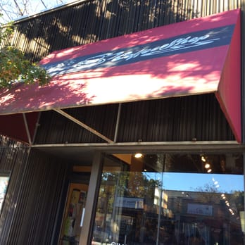 Simon's Coffee Shop - Great coffee - Coffee & Tea Near Me - Cambridge, Massachusetts