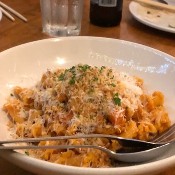 Moon & Turtle - Smoked tombo campanelle - Seafood Near Me - Hilo, Hawaii