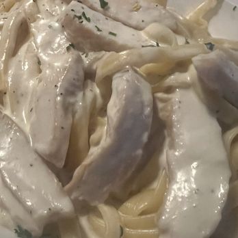 Avolio's Italian Restaurant - Fettuccine Alfredo with chicken breast - Italian Near Me - Covina, California