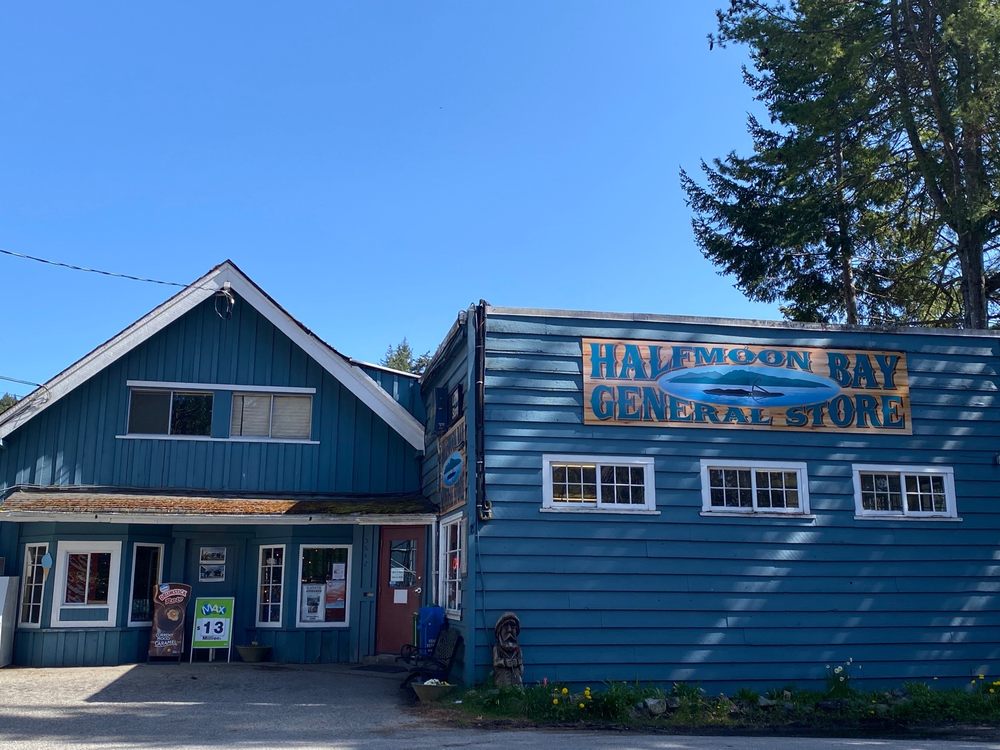 HALFMOON BAY GENERAL STORE Updated September 2024 5642 Mintie Road