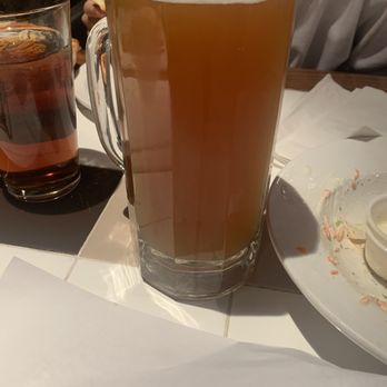 Locals Pub and Pizzeria - Glacier Brewhouse Hefeweizen 22oz - Pizza Near Me - Wasilla, Alaska Locals Pub and Pizzeria - Glacier Brewhouse Hefeweizen 22oz - Pizza Near Me - Wasilla, Alaska
