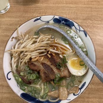 Kyushu Ramen & Sushi - Yellow noodle pork ramen - Ramen Near Me - Manchester, Connecticut