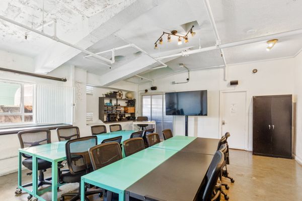 Gray Area / Grand Theater by null