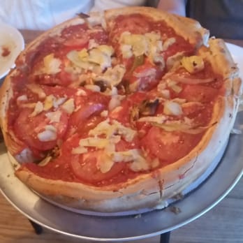 Giordano's - Pizza Near Me - Indianapolis, Indiana