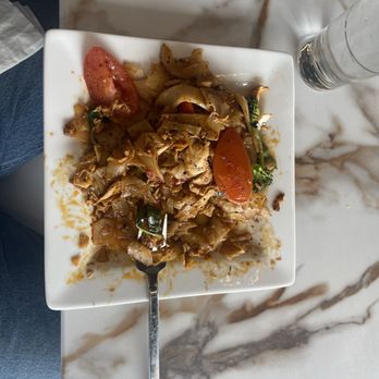 Bangkok Thai - Drunken Noodles, #19 special. Excellent!!! - Thai Near Me - Liberty Lake, Washington