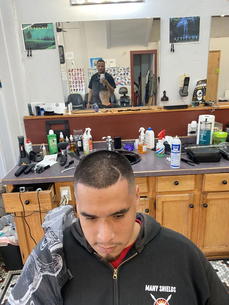 Hairtime Barbershop Logo