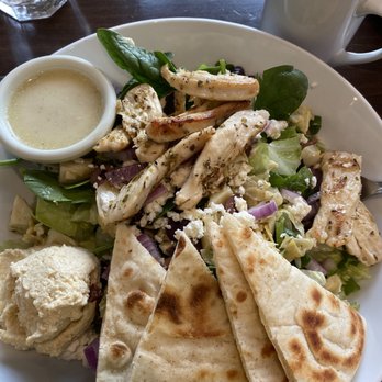 Le Peep Restaurant - Greek Salad Greek Lemon Chicken Salad- - American Near Me - Evanston, Illinois Le Peep Restaurant - Greek Salad Greek Lemon Chicken Salad- - American Near Me - Evanston, Illinois