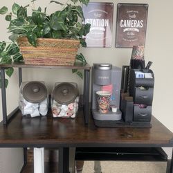 Youtherapy Psychological Services - Nice coffee area for parents. Water cooled in fridge.
