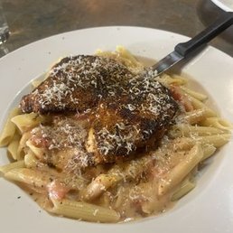 Tomato Basil Cream pasta with Blackened chicken