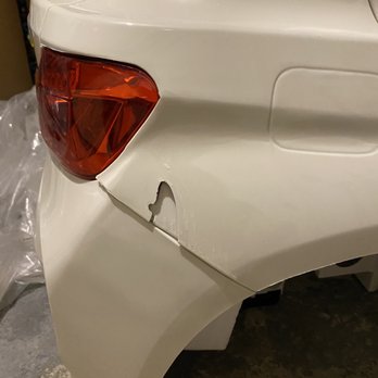 North Shore Auto Collision  - Picture of crack - Body Shops Near Me - Great Neck, New York