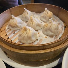 Crab w/Pork Xiao Long Bao Crab w/Pork Xiao Long Bao