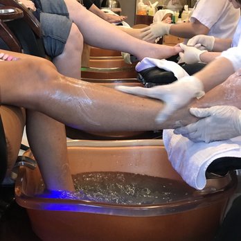 Gina's Nail Spa - Nail Salons Near Me - Kent, Washington