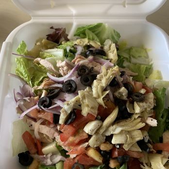 Billy Q's - Greek salad with grilled chicken - Pizza Near Me - Palm Desert, California Billy Q's - Greek salad with grilled chicken - Pizza Near Me - Palm Desert, California