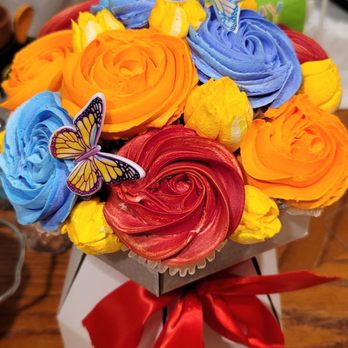 Safeway - Pre-made cupcake bouquet from bakery department - Grocery Near Me - Antioch, California Safeway - Pre-made cupcake bouquet from bakery department - Grocery Near Me - Antioch, California