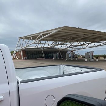 Pops - Parking lot - Burgers Near Me - Arcadia, Oklahoma