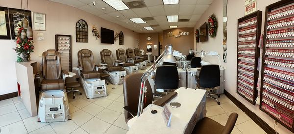 Interior - With over 25 years in business - please view the most updated interior. Paint work, furnishing, fixtures, and installation is done by Dan. Interior - With over 25 years in business - please view the most updated interior. Paint work, furnishing, fixtures, and installation is done by Dan.