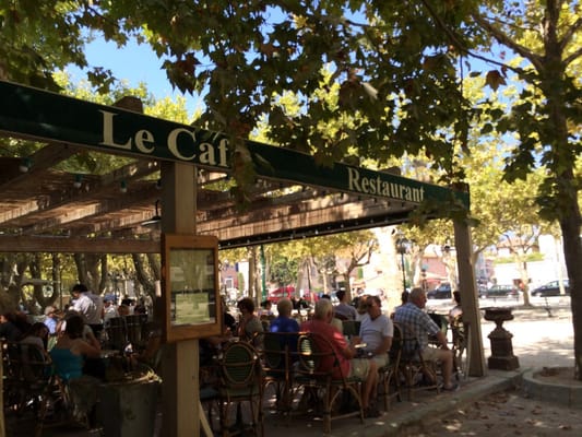 Le café by null