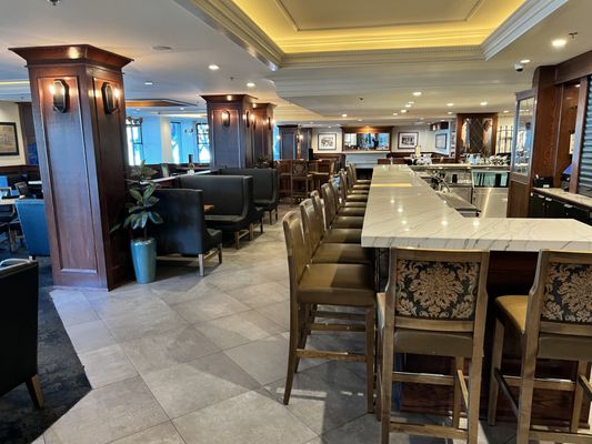 Sylvia Hotel, Restaurant and Lounge by null