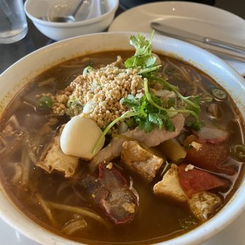 Diho Siam - Tom yum noodle soup - Chinese Near Me - Ladera Ranch, California Diho Siam - Tom yum noodle soup - Chinese Near Me - Ladera Ranch, California