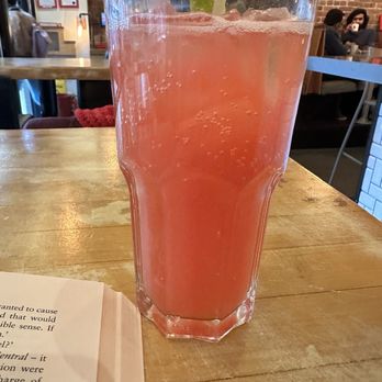 MeeT in Yaletown - Comfort Food Near Me - Vancouver, British Columbia