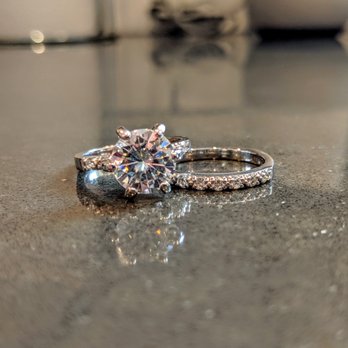 Siamonto Jewelers - Jewelry Repair Near Me - Seattle, Washington Siamonto Jewelers - Jewelry Repair Near Me - Seattle, Washington
