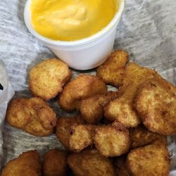 Old Tavern Inn - Fried cauliflower with cheese sauce