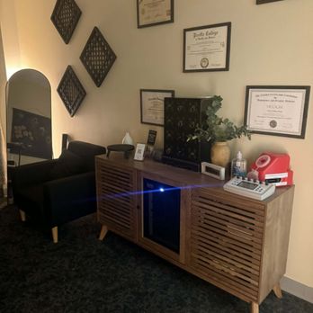 Kost Acupuncture & Herbal Healing - Treatment room - Acupuncture Near Me - Salem, Virginia Kost Acupuncture & Herbal Healing - Treatment room - Acupuncture Near Me - Salem, Virginia