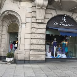 D.W. La Lingerie - Stauffr has a lovely shop with fab things