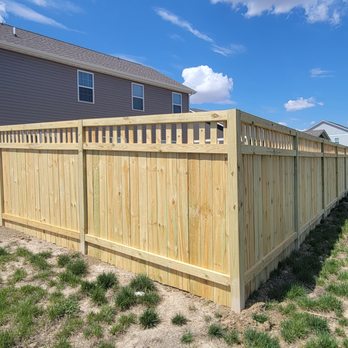 VMP Landscaping - a fence in a backyard - Snow Removal Near Me VMP Landscaping - a fence in a backyard - Snow Removal Near Me