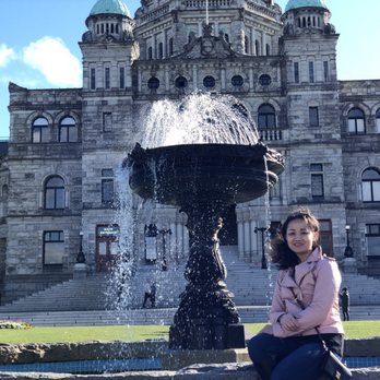 Parliament Buildings - 04/01/2018: water fountain - Landmarks & Historical Buildings Near Me - Victoria, British Columbia