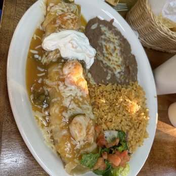 Casa Mendoza - Seafood enchiladas - Mexican Near Me - Three Rivers, California Casa Mendoza - Seafood enchiladas - Mexican Near Me - Three Rivers, California