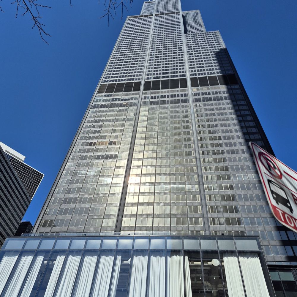 Skydeck - Willis aka Sears Tower - Observatories Near Me - Chicago, Illinois
