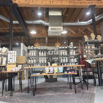 MADE - Artisan Hall - Specialty oils and fragrances soaps and soap bath bombs - Jewelry Near Me - NEW PRT RCHY, Florida