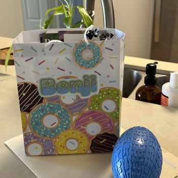 Newport Pet Clinic - Customized goody bag and complimentary toy! - Veterinarians Near Me - Tustin, California