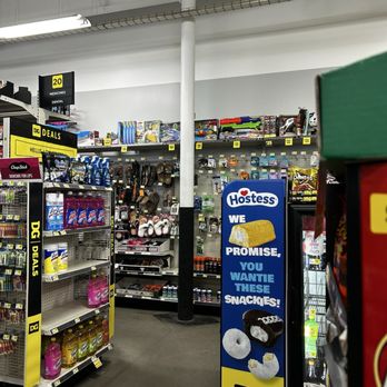 Dollar General - Grocery Near Me - Fresno, California
